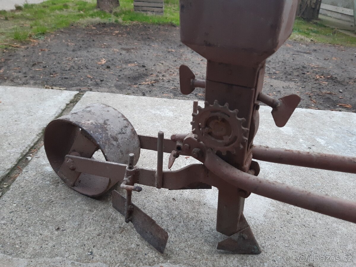 Secí stroj - 4