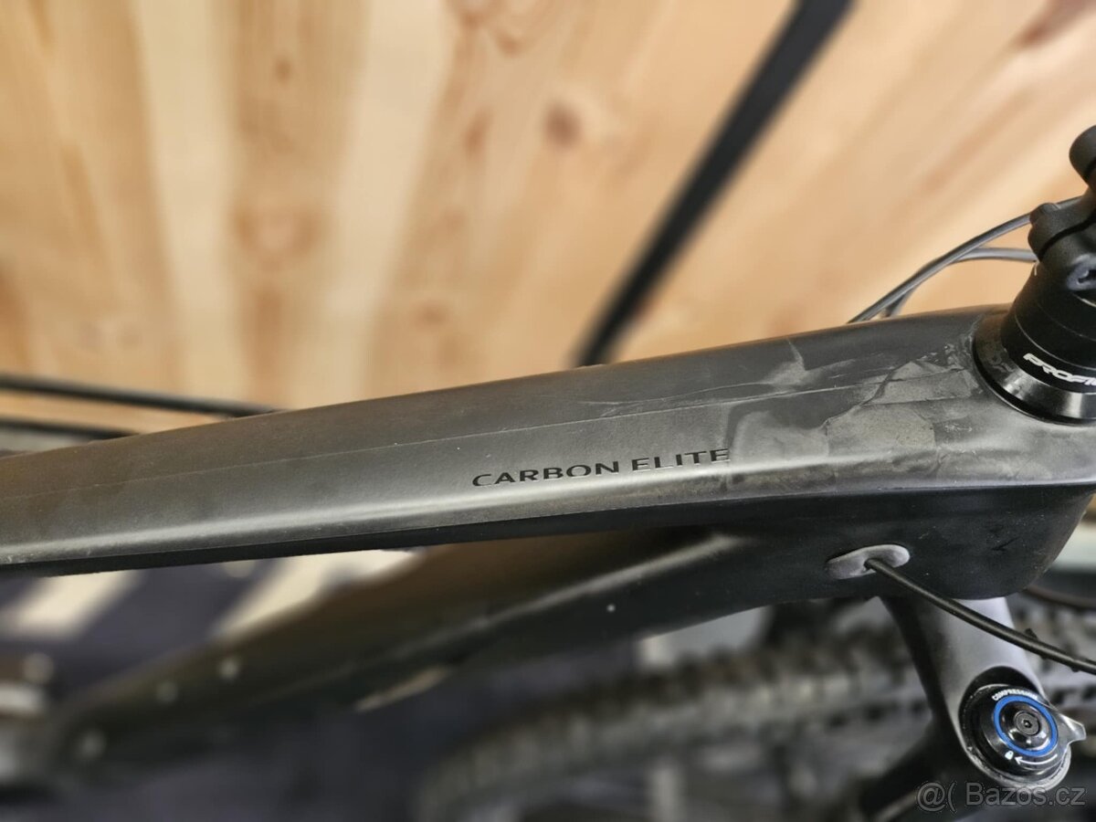 NOVÉ KARBONOVÉ HORSKÉ KOLO MRX - 4