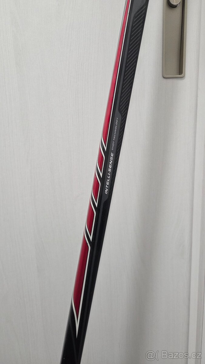 Hokejka Bauer P92 Pravá, SR, flex 95 - 4