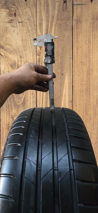 235/55/18 Bridgestone - letní - pošlu na dobírku - 4