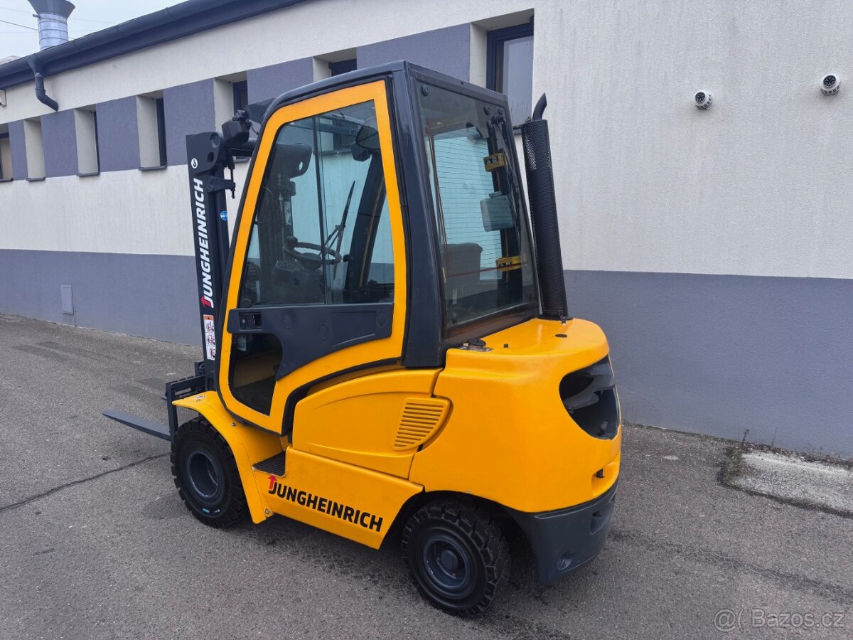 Jungheinrich DFG 20 diesel 2t triplex 4,4m kabina - 4