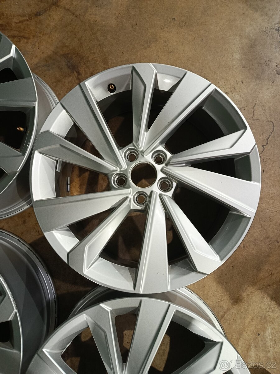 Alu zanovni 17" 5x100 Fabia - 4