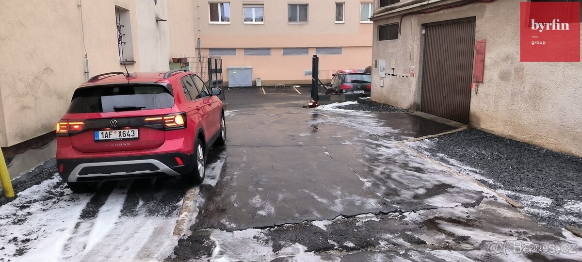 Pronájem parkovací místo Provaznická - 4