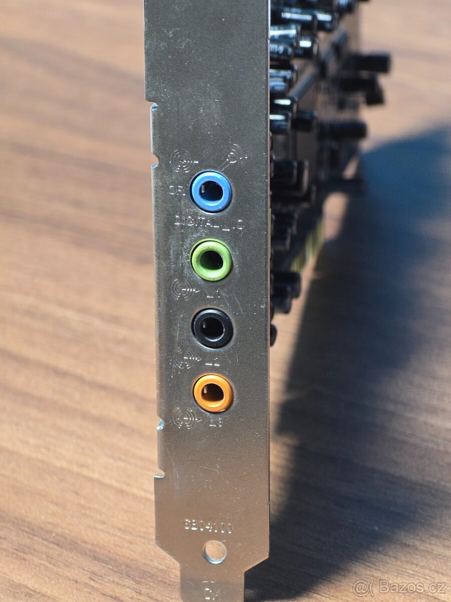 7.1 Zvuková karta Creative Sound Blaster SB0570 - 4