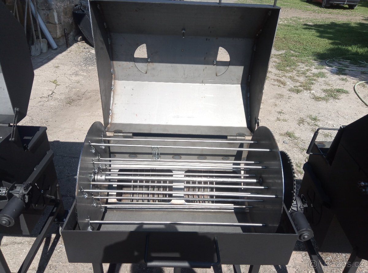 Zahradní gril ,nyní SLEVA,na krůtu , 18 kuřat,špízy a plátky - 4