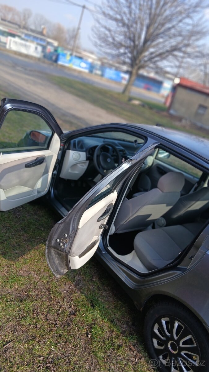 Fiat punto - 4