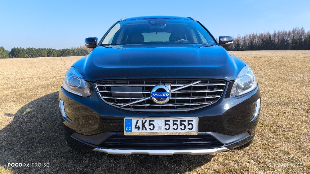 Volvo XC60 2.4 5VÁLEC 4X4 MANUÁL LED FACE - 4