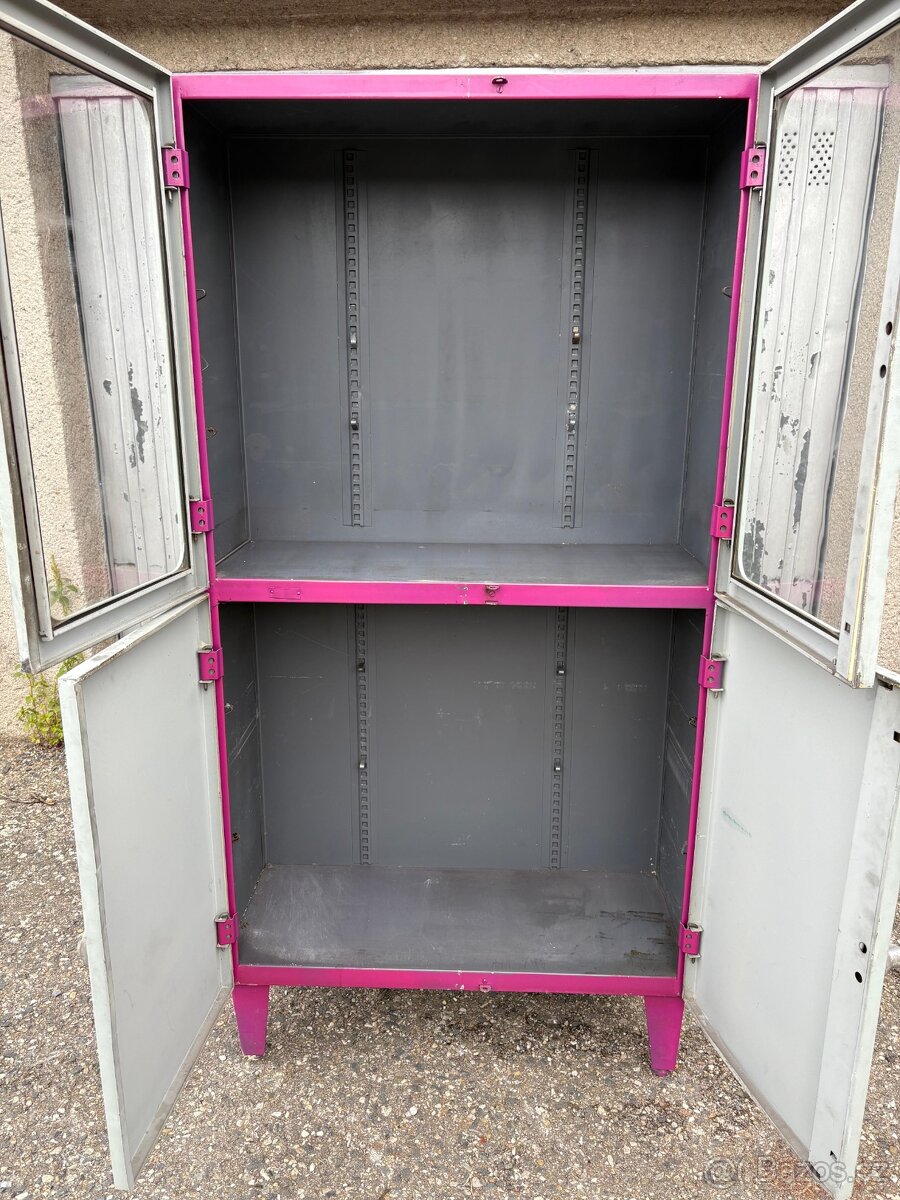 Lékařská skříň - 4