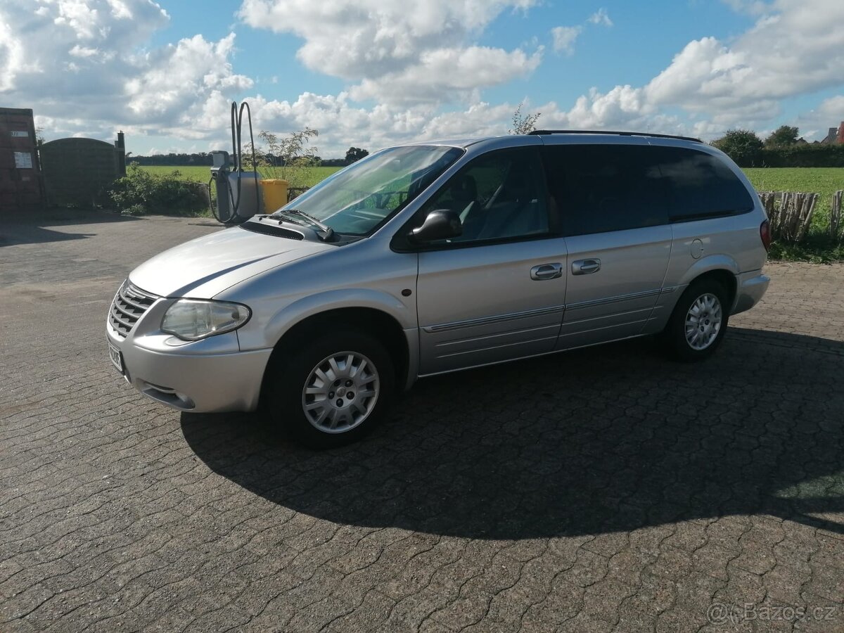 Chrysler Grand Voyager limited 2.8 crd 2008 najeto 151t.km. - 4