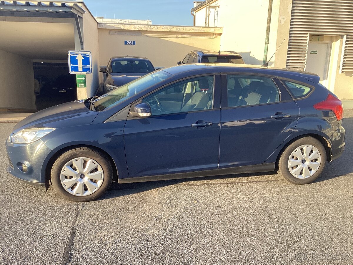 Ford Focus, benzin, 1,6,74 kw, 57 tis.km,registrace 12/2013 - 4