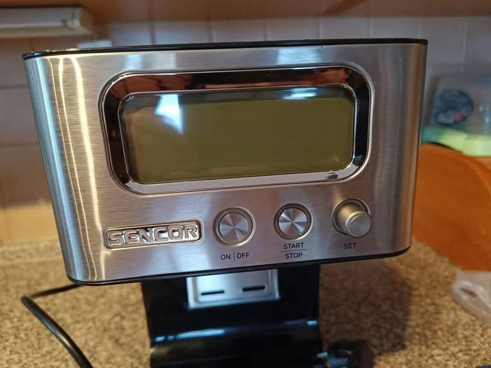 Pákový Kávovar Sencor SES 4090SS - 4