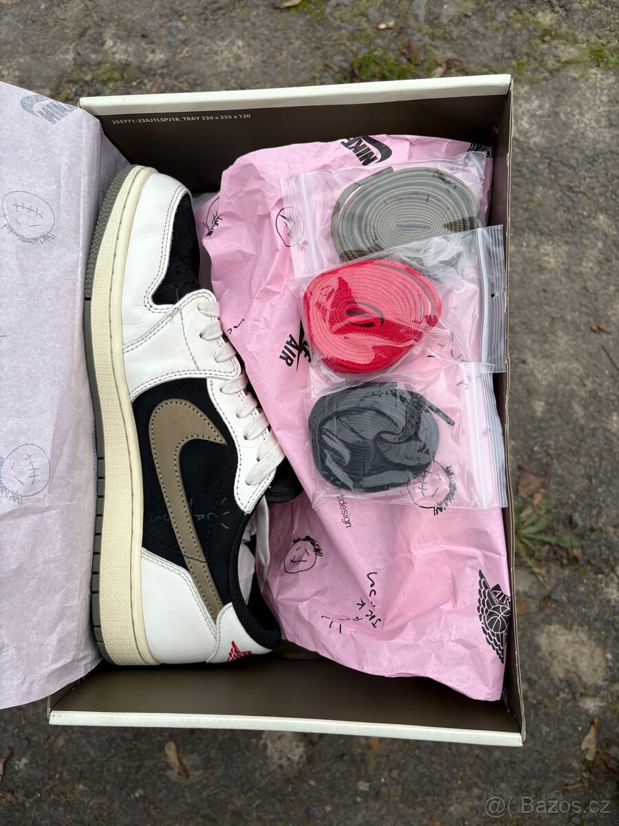 Nike Travis Scott - 4