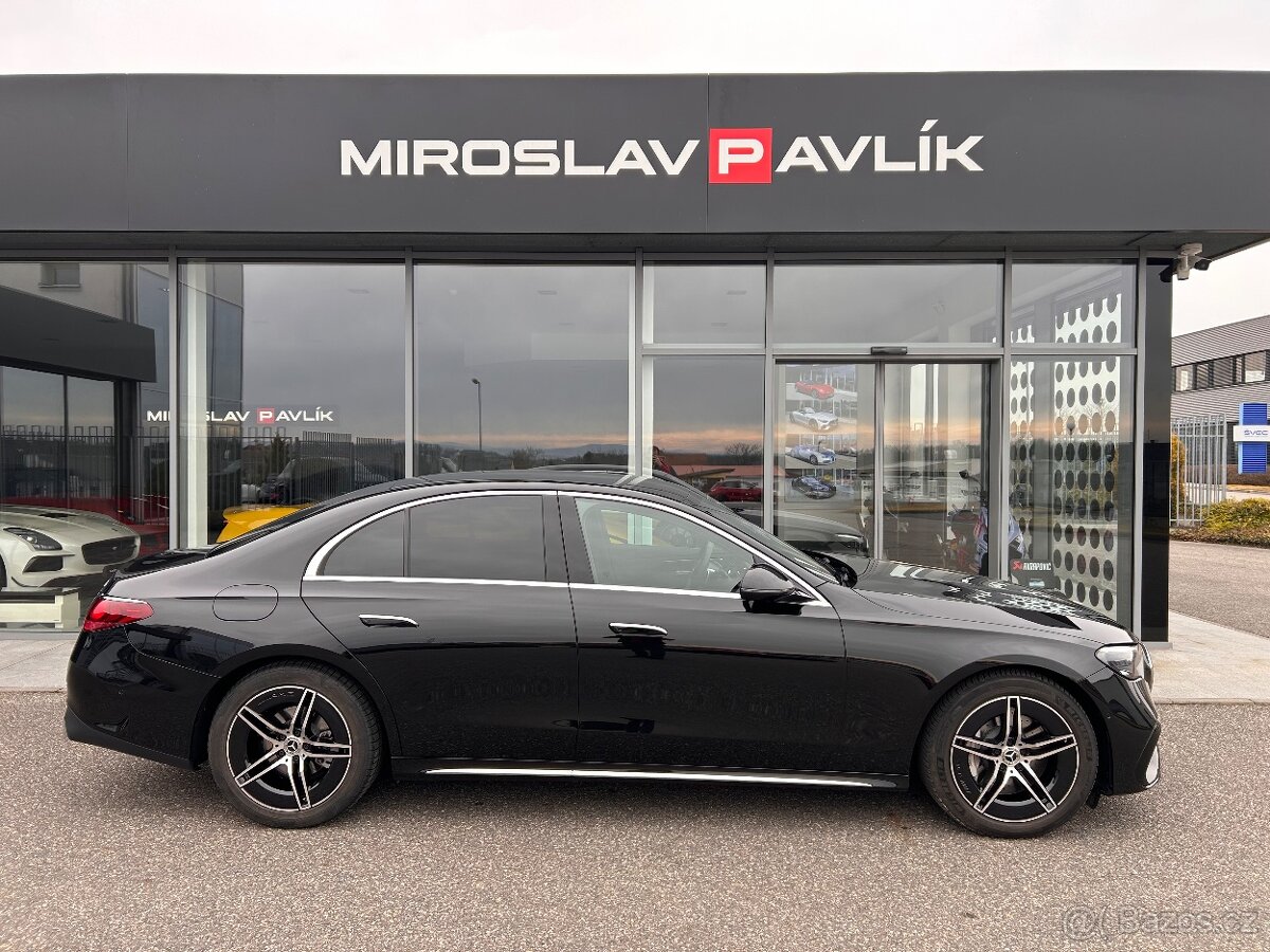 Prodám Mercedes-Benz E 220d 4MATIC AMG, záruka - 4