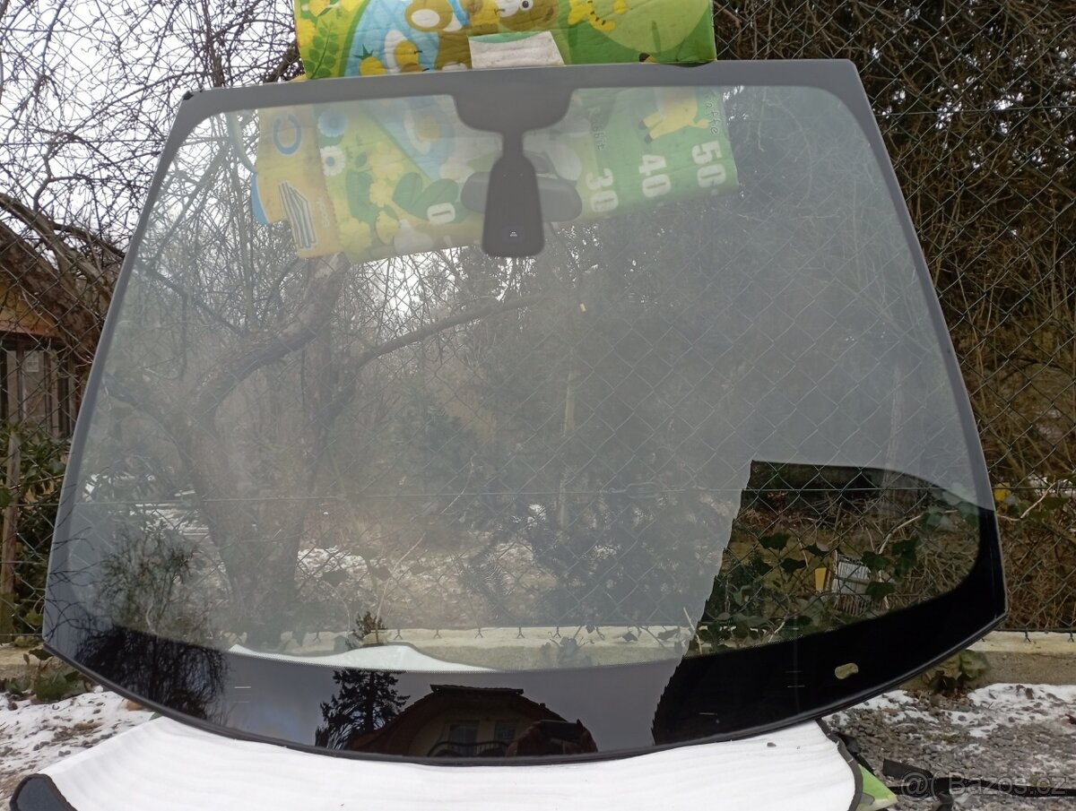 Přední sklo Peugeot 5008 - 4