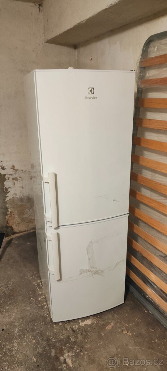 Lednice s mrazákem Electrolux - 4