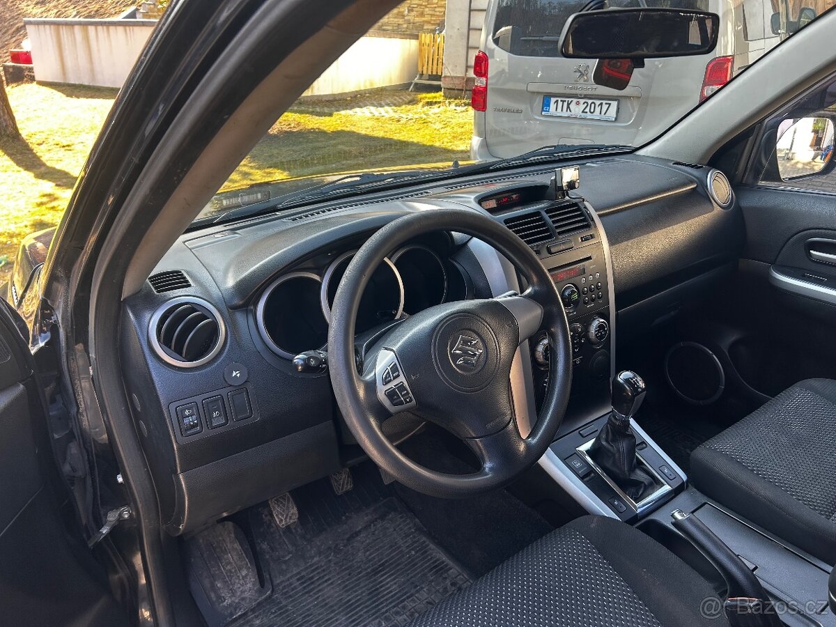 Suzuki Grand Vitara - 4
