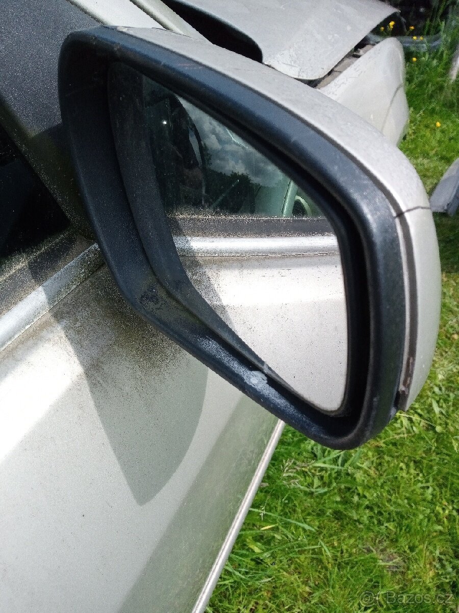Zpětné zrcátko na Ford Mondeo mk3 - 4