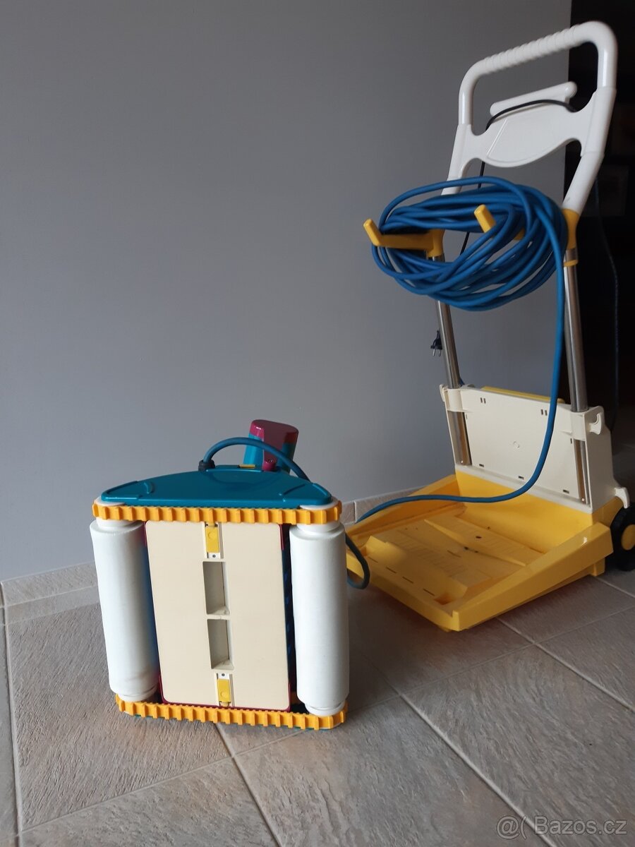 bazénový vysavač Dolphin Diagnostic 2001 - 4