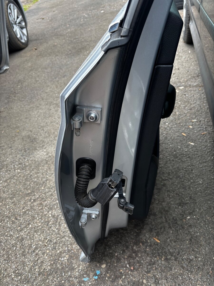 Škoda Superb 3 dveře zadni kombi - 4