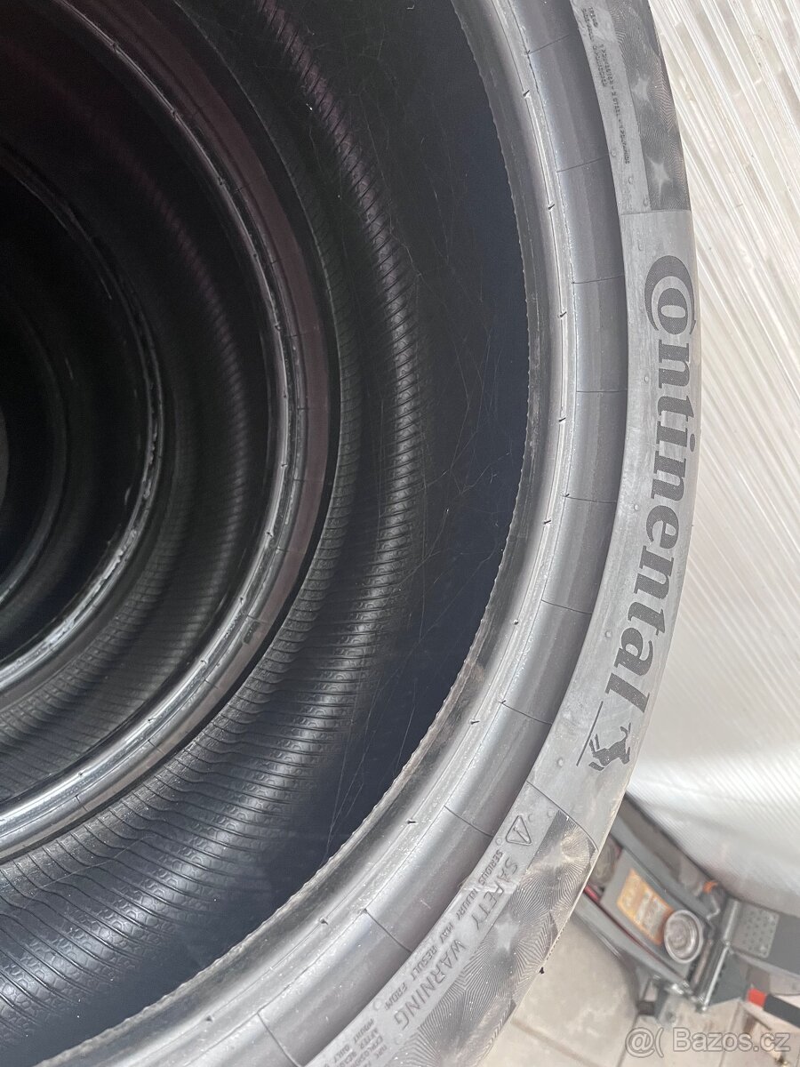 235/50 R19 - 4