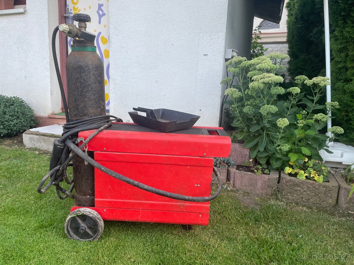 CO₂ svářečka Einhell SGA 140-EC Turbo + láhev - 4