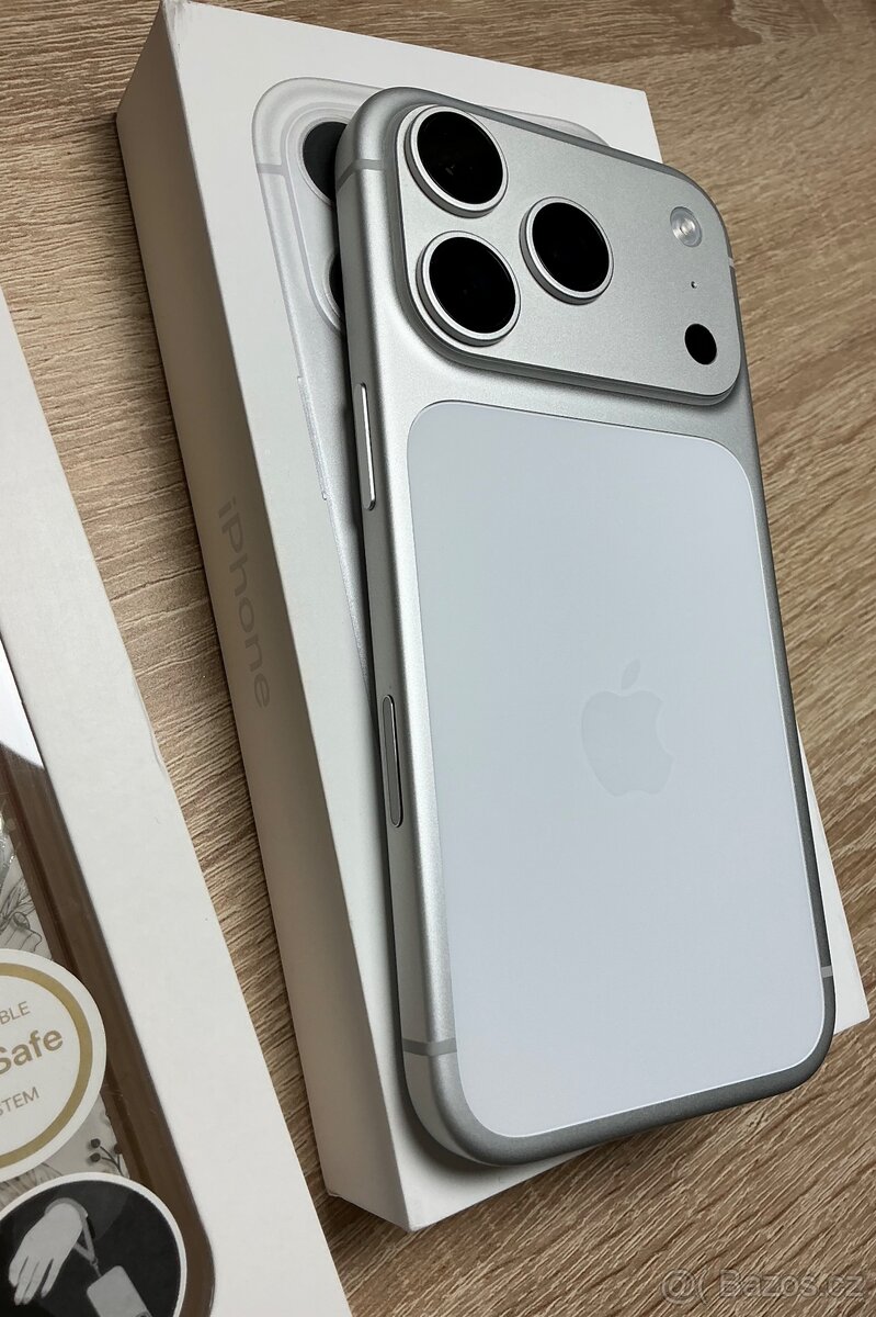Iphone 17 Pro 256gb TOP stav - 4