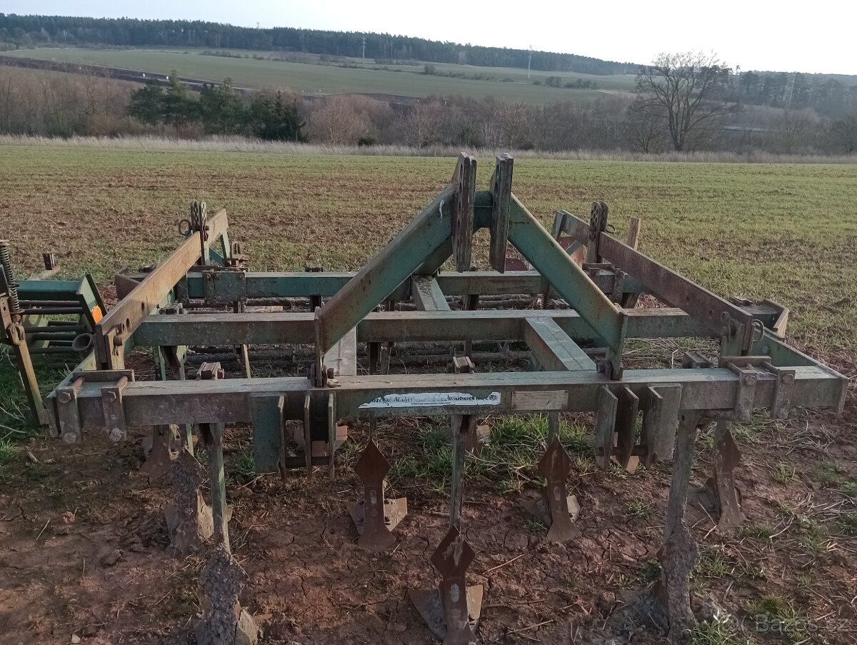 Podmitač Roudnice radličkový záběr 2,5m - 4