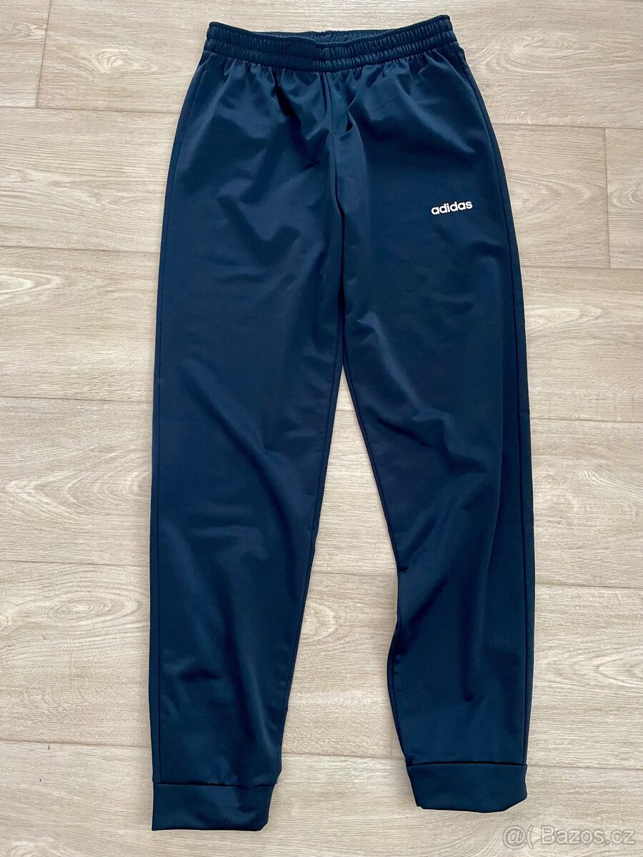 Chlapecká sportovní souprava Adidas - 4