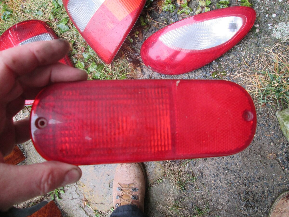 Zadní mlhovka a zpátečka chrysler Pt cruiser - 4