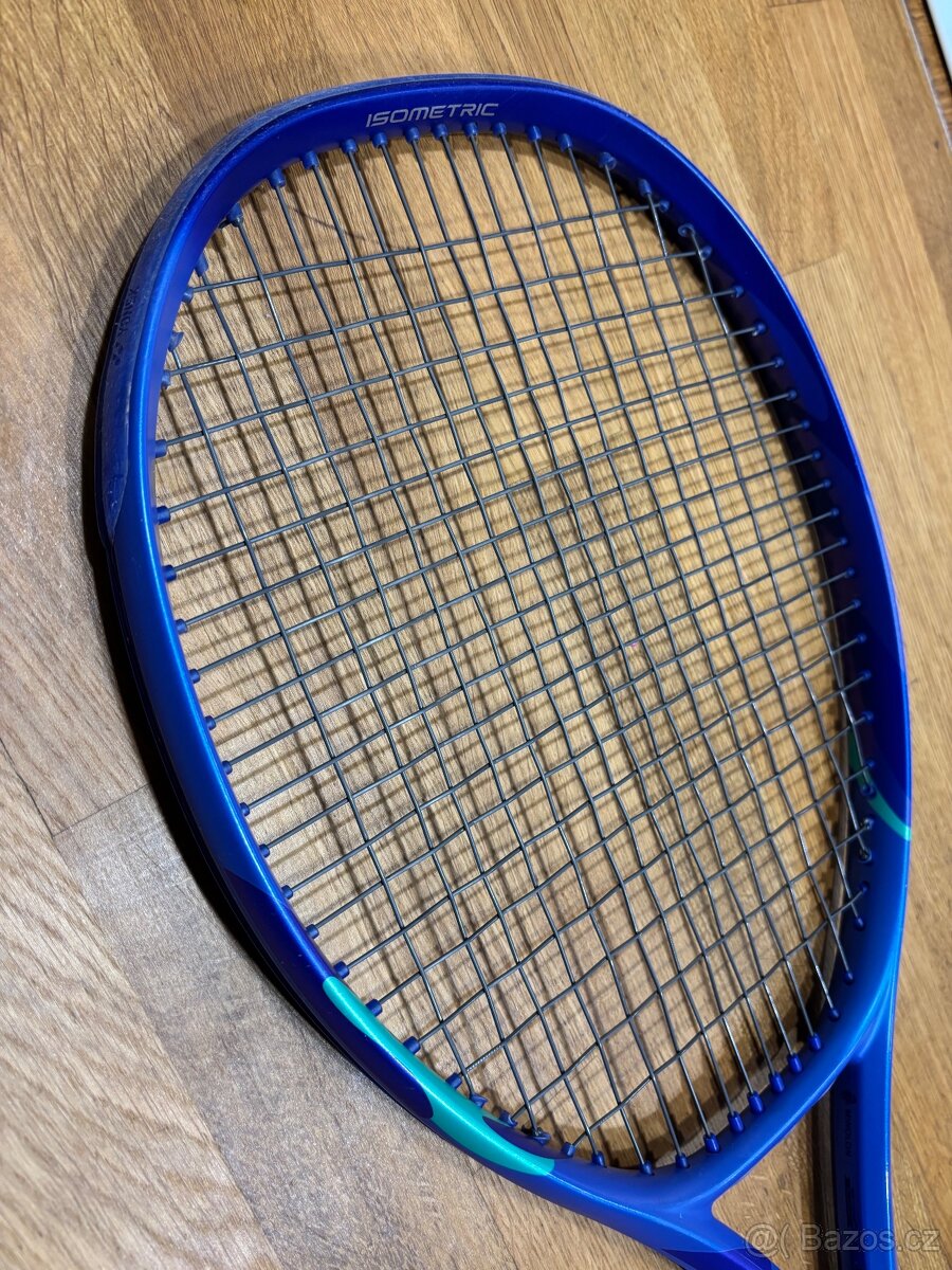 Yonex Ezone 2025 100in 300g Grip L3 - 4