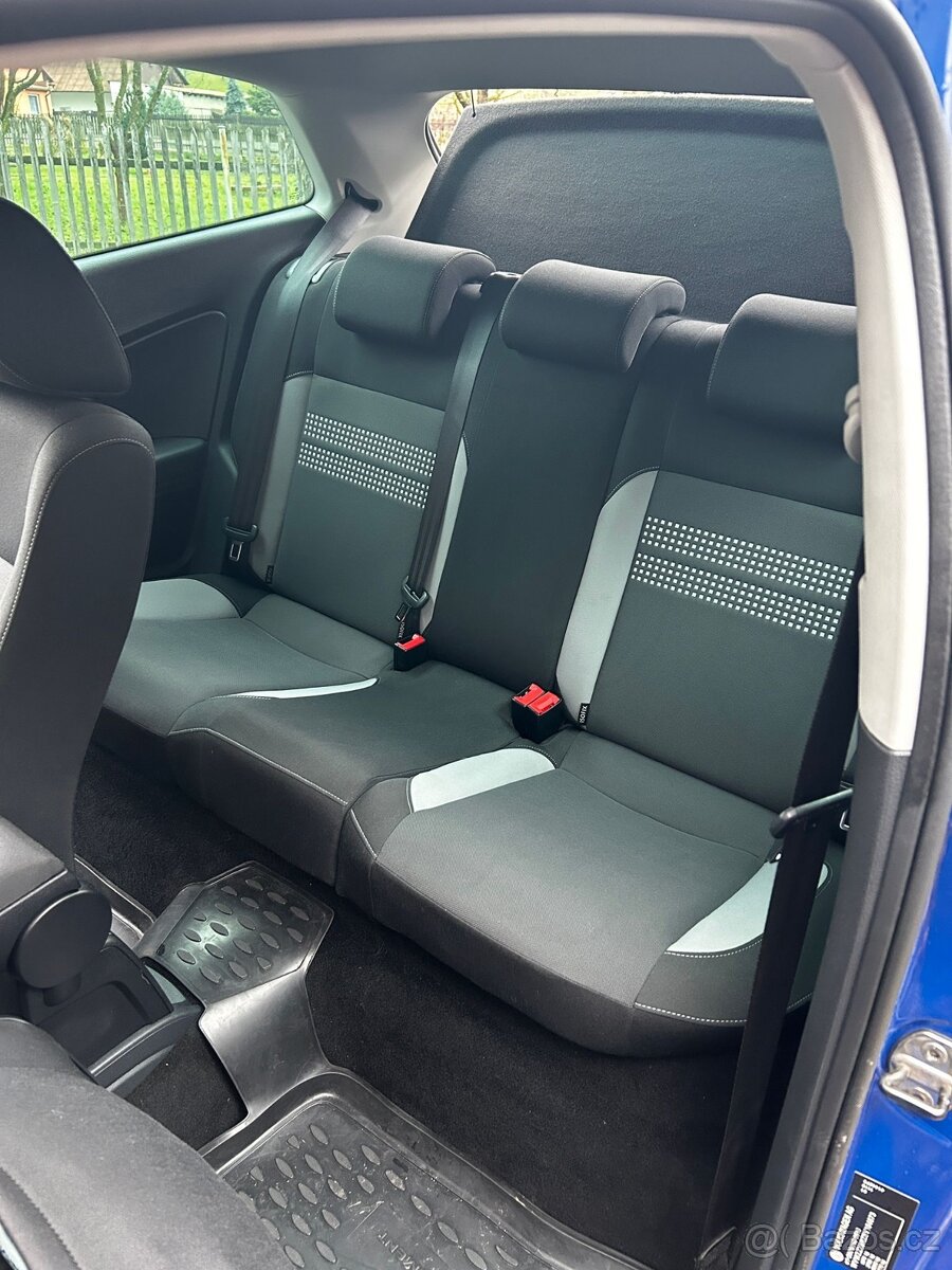 Volkswagen polo 6R - 4