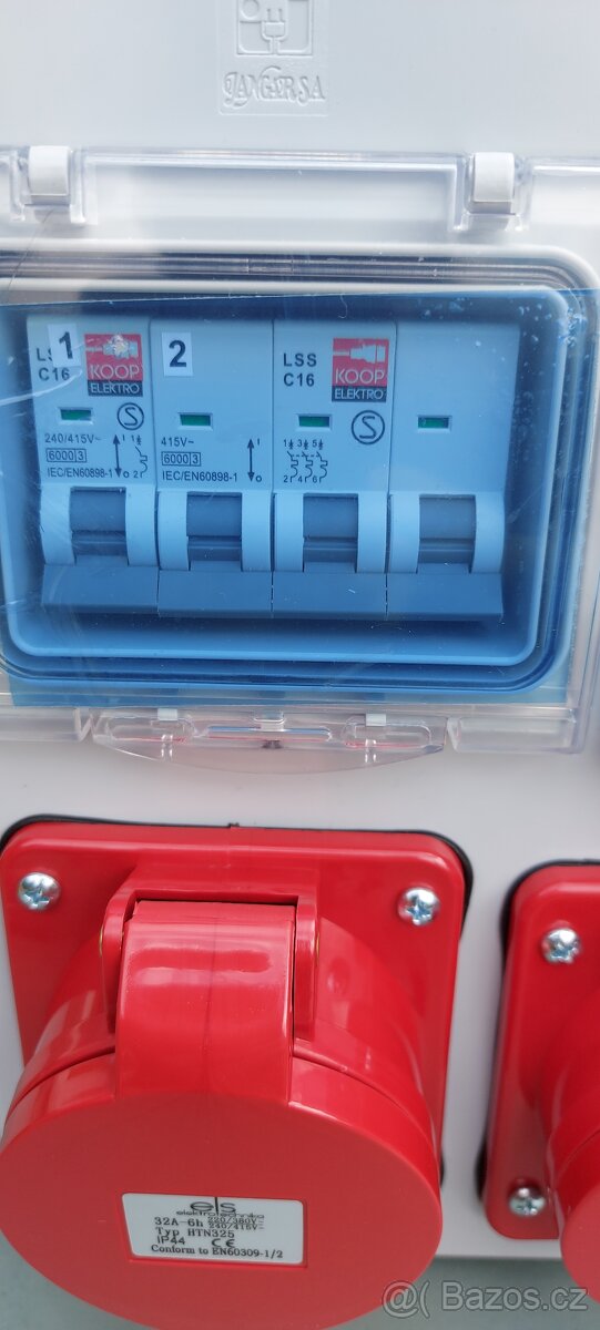 JIŠTĚNÝ STAVEBNÍ ROZVADĚČ - 4