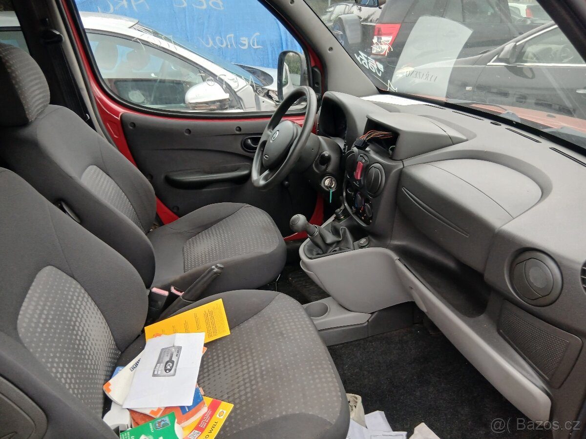 Fiat Dobló - 4