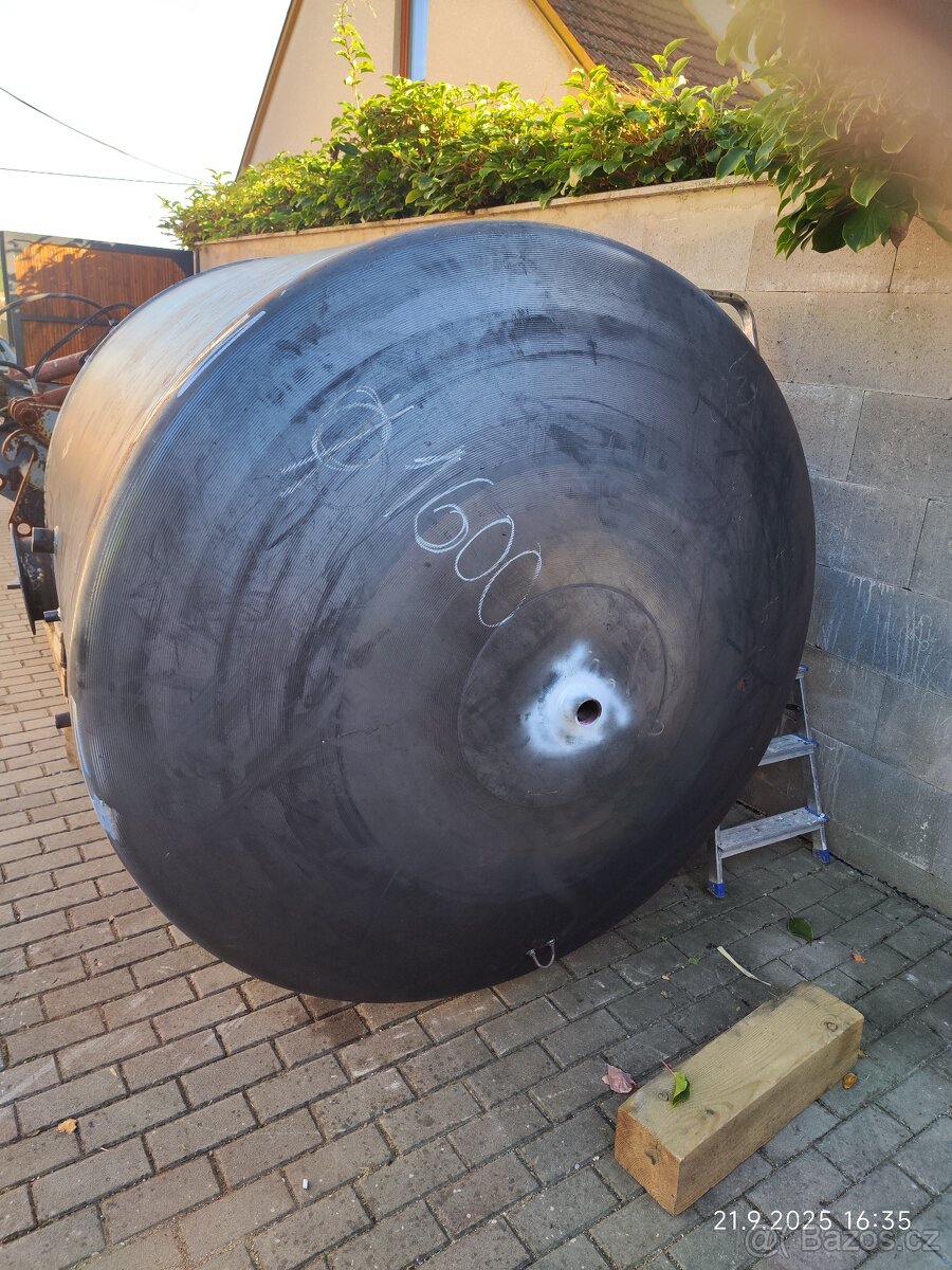 Akumulační nádrž - 4