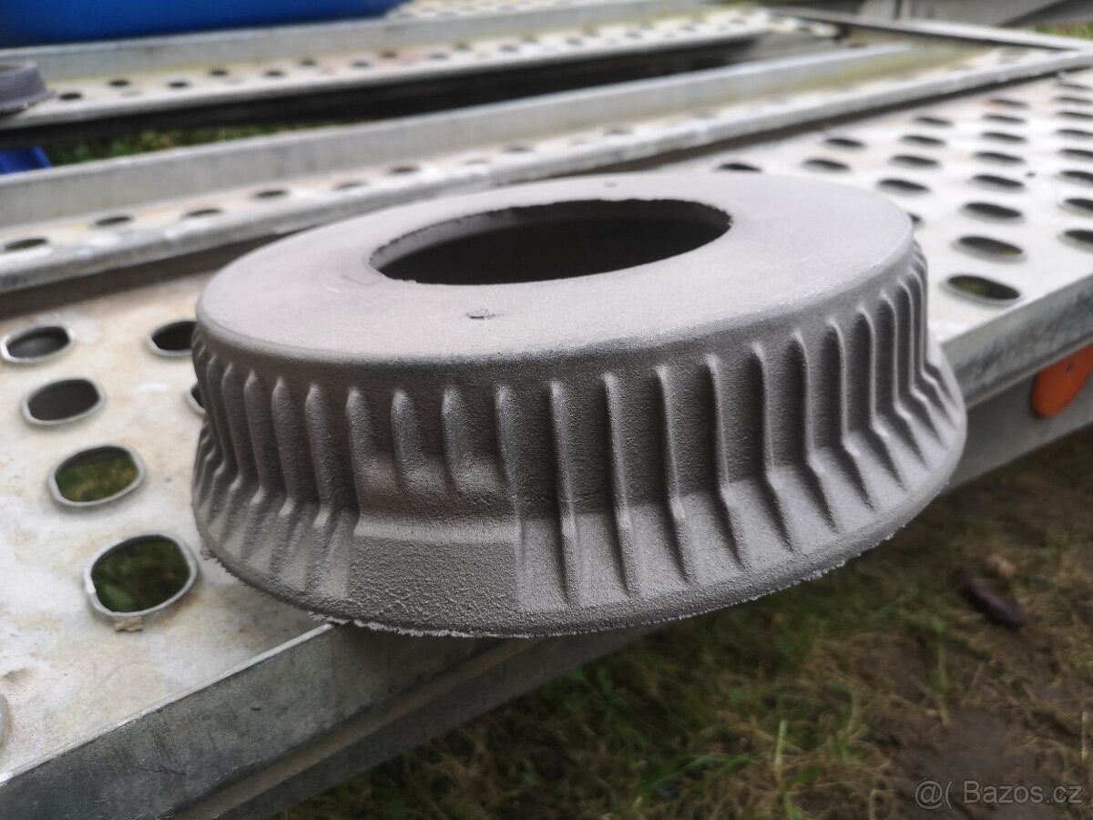 Tatra 603 - bubny - 4