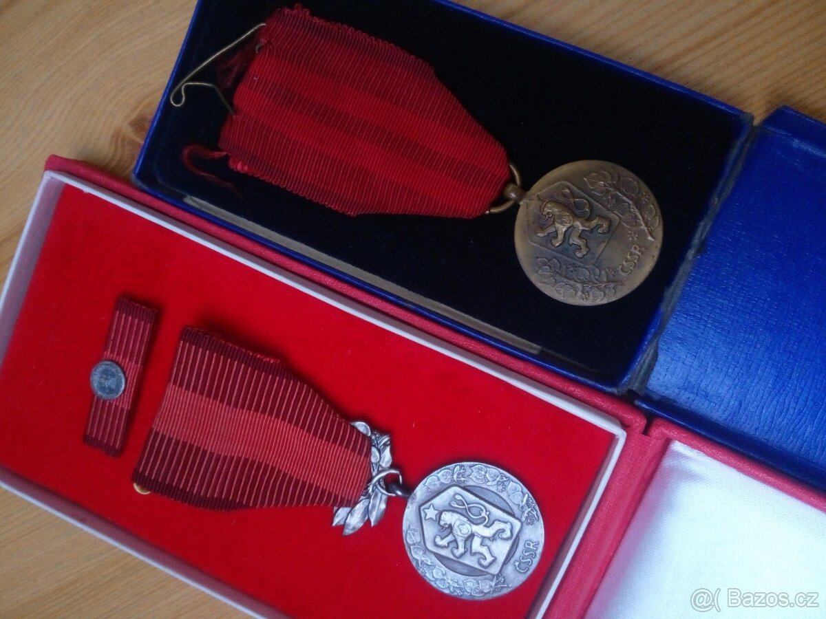 Prodám Pamětní medaile a vyznamenání. - 4