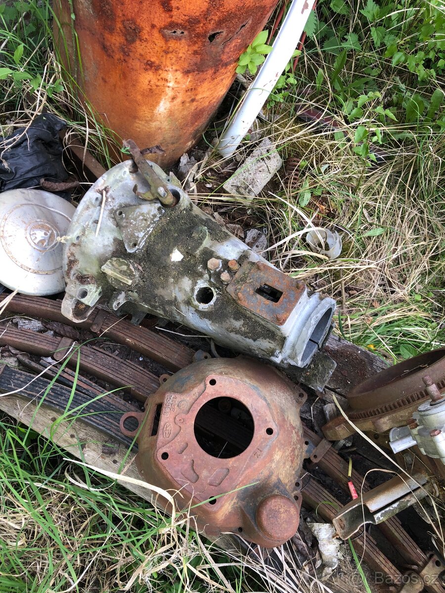 ford cortina motor převodovka díly - 4