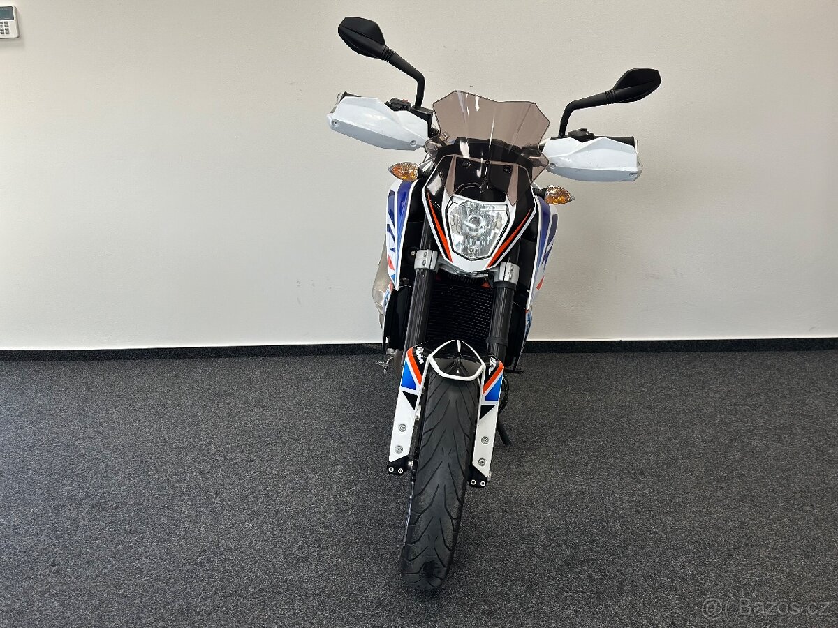 KTM Duke 690 - 4