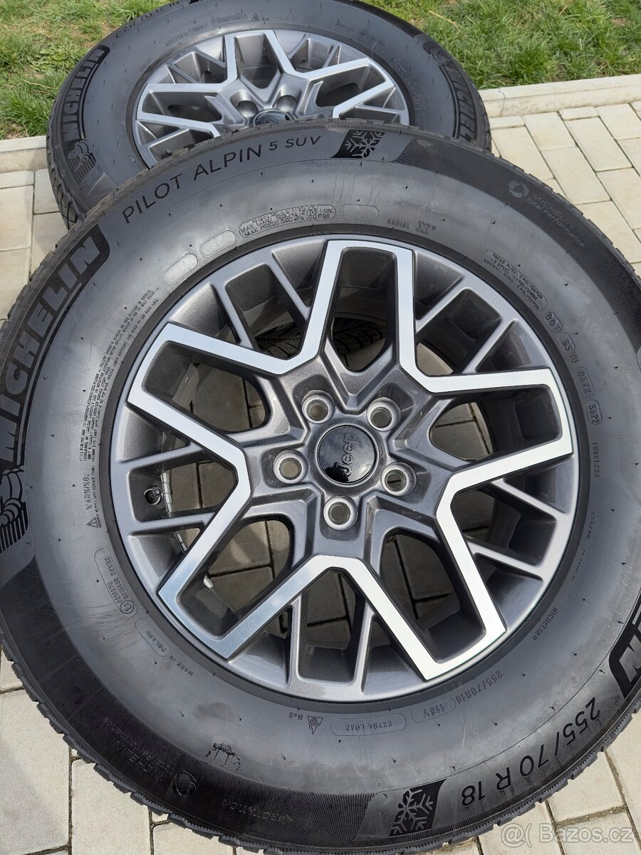 Jeep 18' disky, originál + Michelin zimní pneu / (+letní)