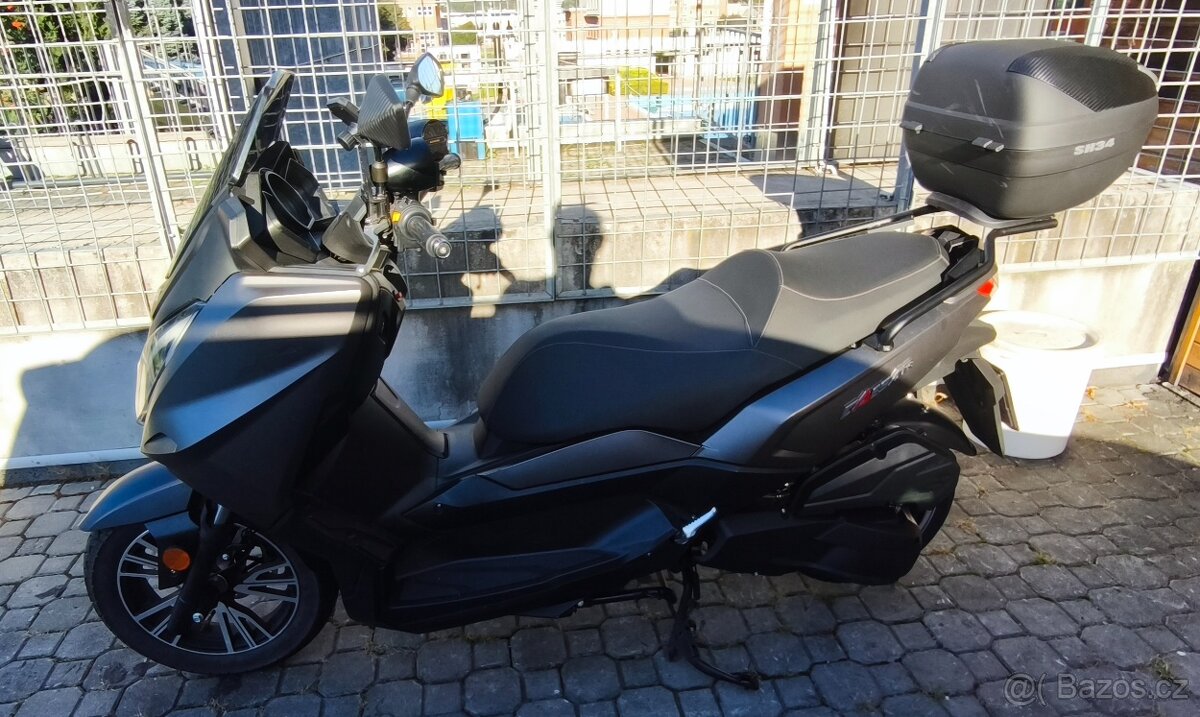 Maxi skútr Caesar 125 - 4