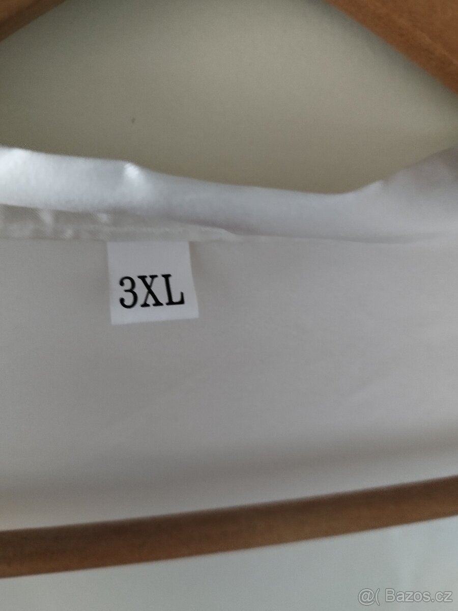 Bílý saténový župan - 4