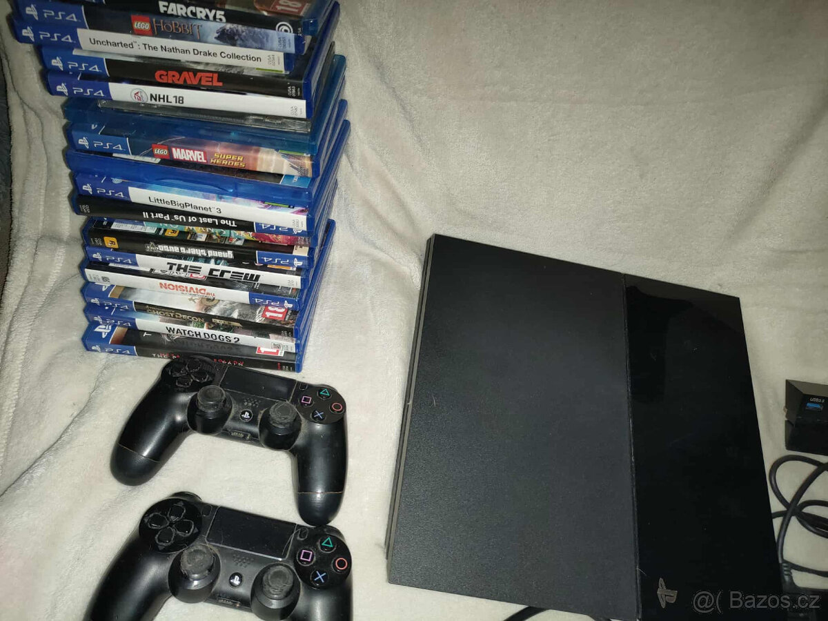 Prodám Playstation 4 500GB - 4