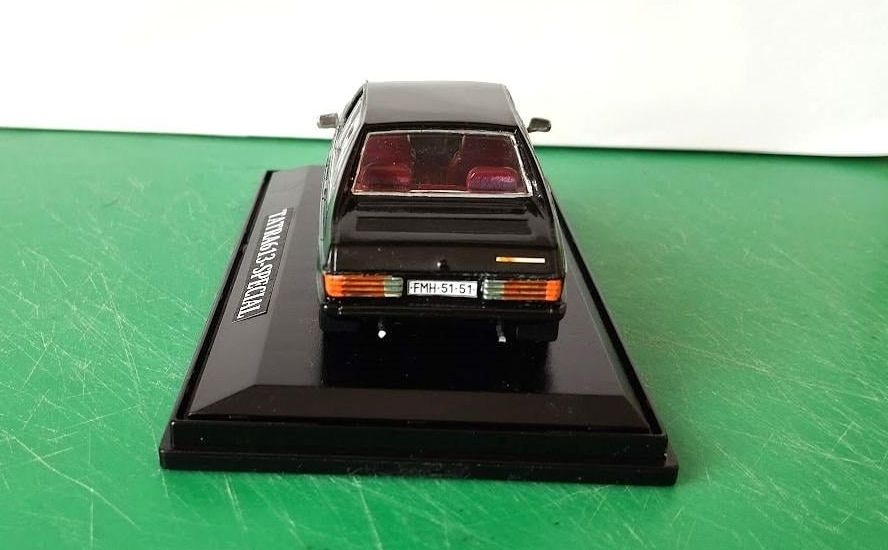 Model Tatra 613-Speciál.. - 4