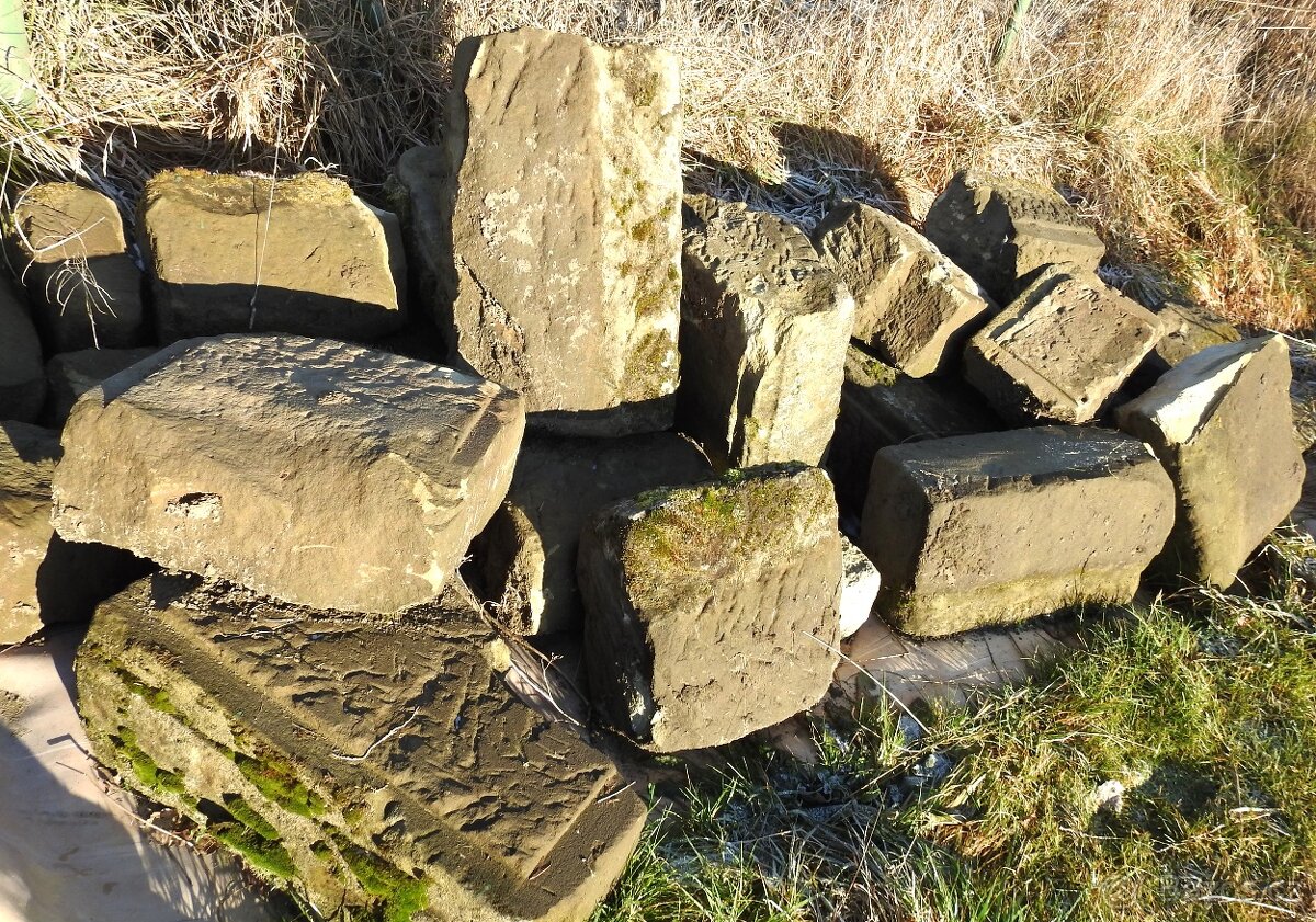 Pískovcové štuky, pískovec opracovaný, kámen - 4