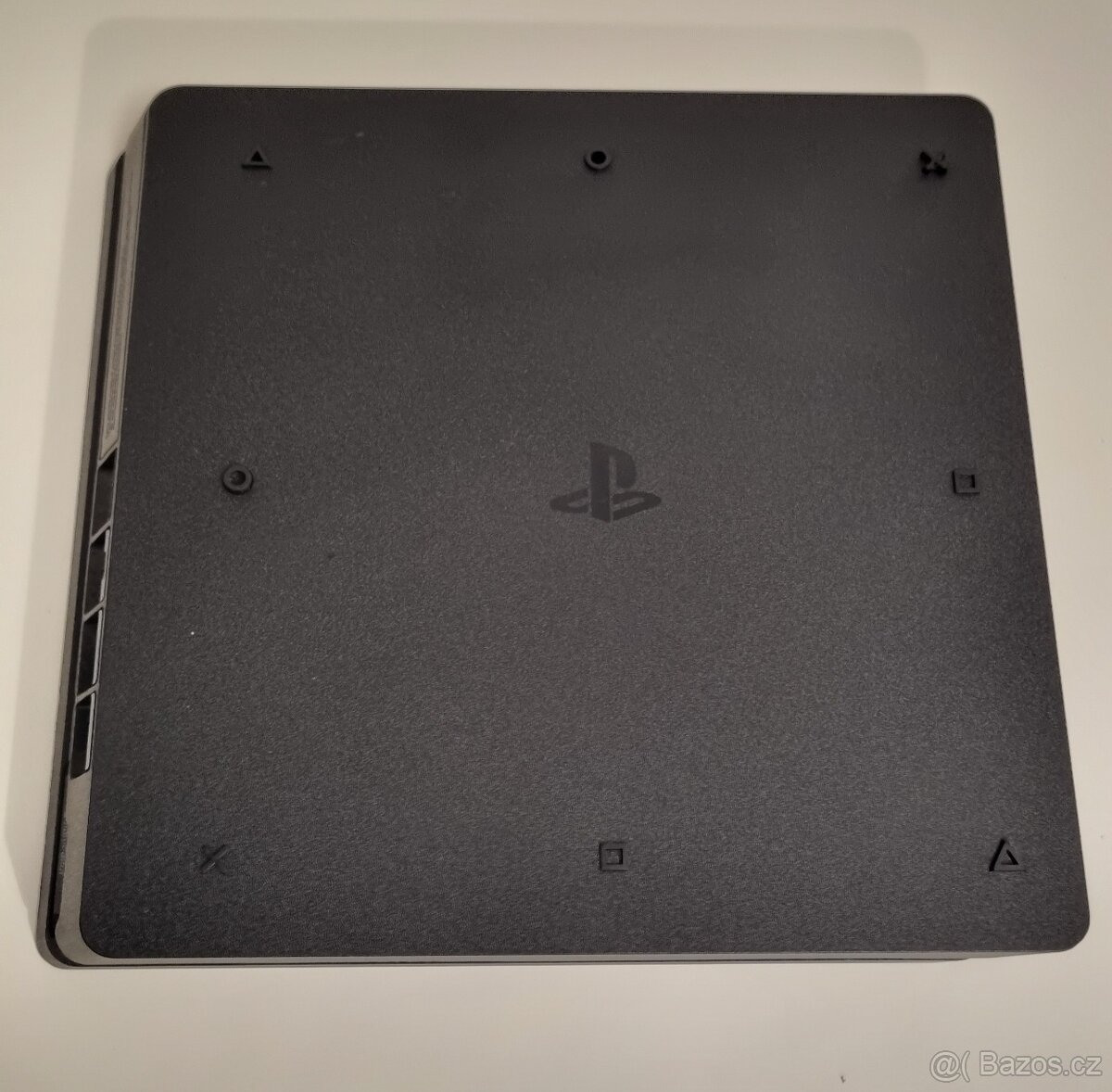 Playstarion 4 Slim - 4