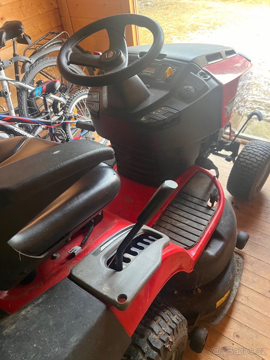 Zahradní traktůrek Snapper - 4