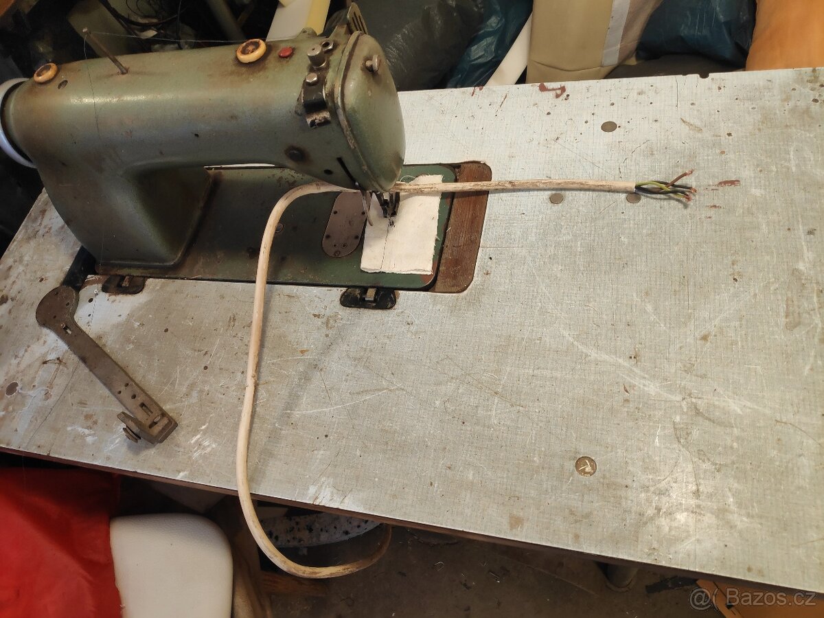 Průmyslový šicí stroj Minerva typ 329 - 4
