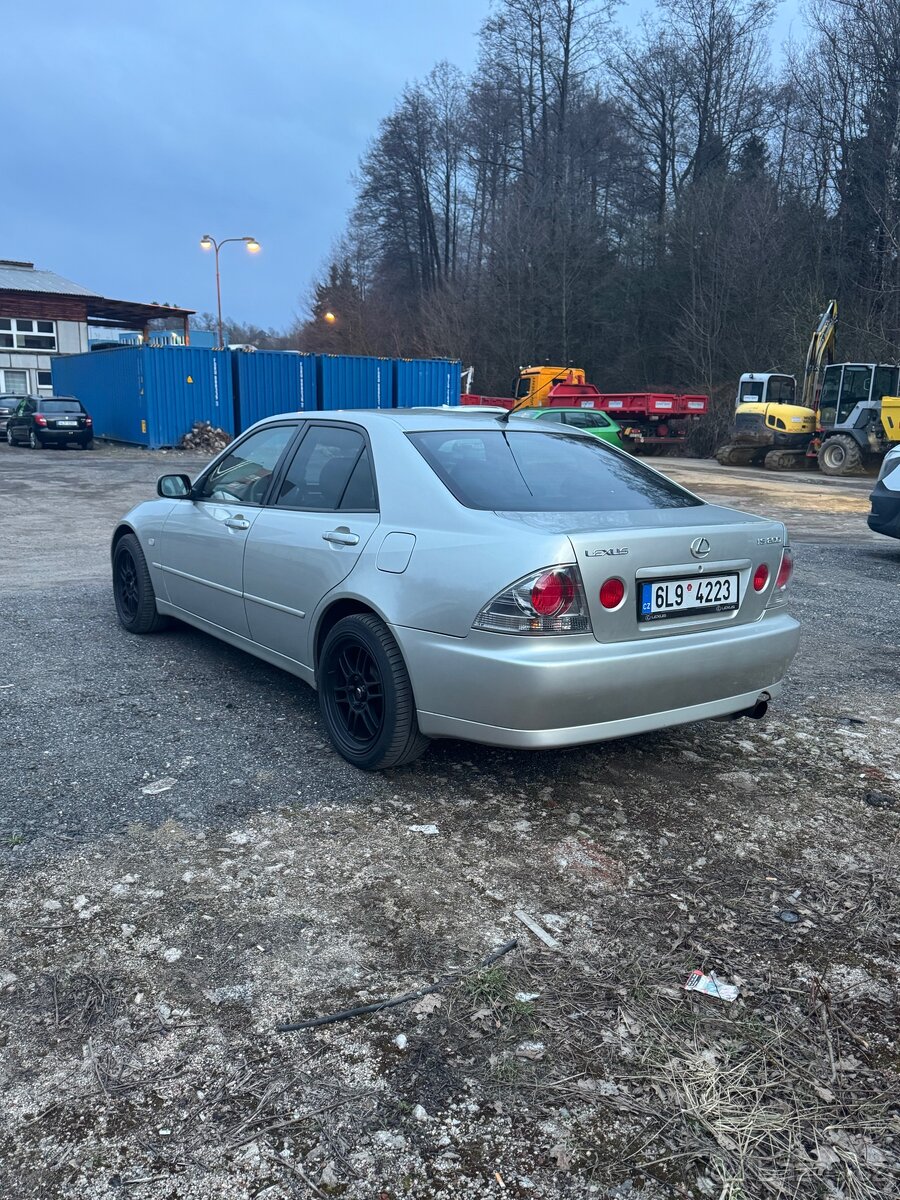 Prodám IS200 sport - 4