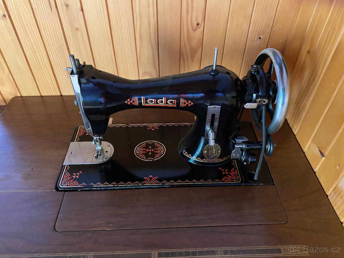 Šlapací stroj Lada - 4