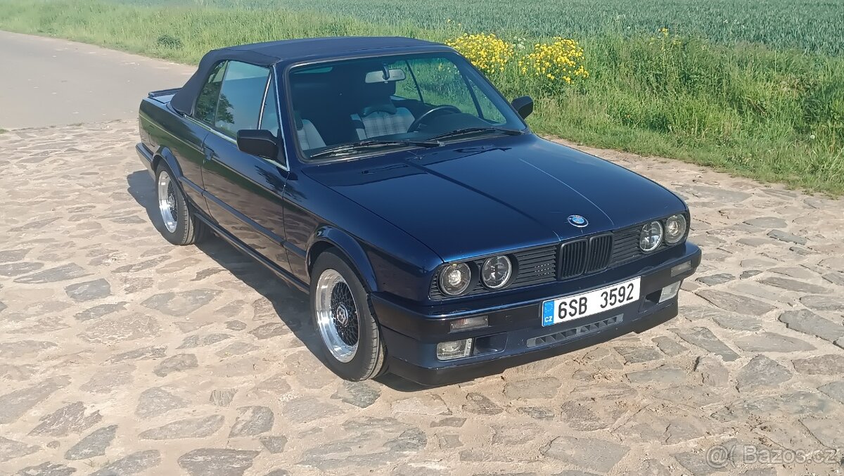 BMW E30 325i cabrio
